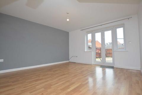 3 bedroom townhouse to rent, Kent Walk, Northampton NN5