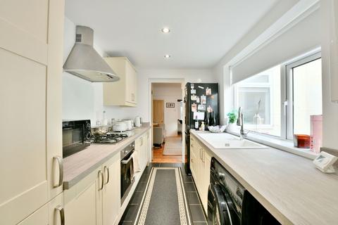 3 Alexandra Terrace, Sunniside, Newcastle Upon Tyne, NE16 5LH