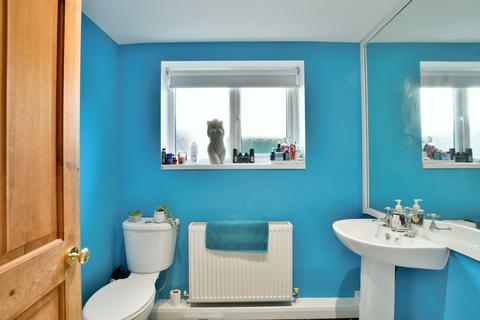 3 Alexandra Terrace, Sunniside, Newcastle Upon Tyne, NE16 5LH