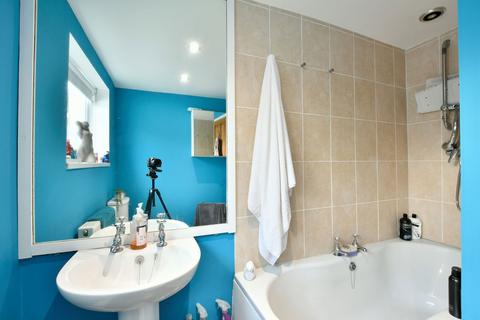 3 Alexandra Terrace, Sunniside, Newcastle Upon Tyne, NE16 5LH