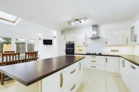 5 bedroom house to rent, Mangrove Road, Cockernhoe LU2