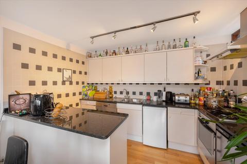 1 bedroom flat for sale, Flask Walk, London, NW3