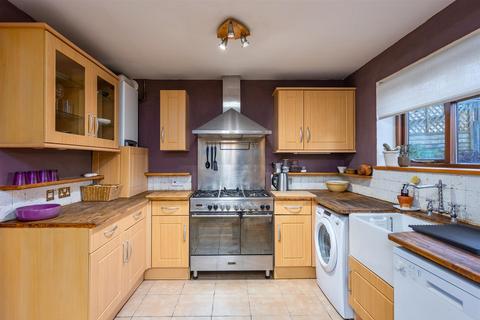 6 Ness Close, Preston, Hull, HU12 8SF