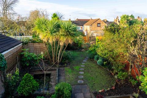 6 Ness Close, Preston, Hull, HU12 8SF