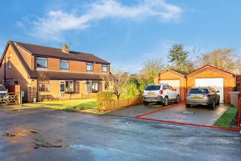 6 Ness Close, Preston, Hull, HU12 8SF