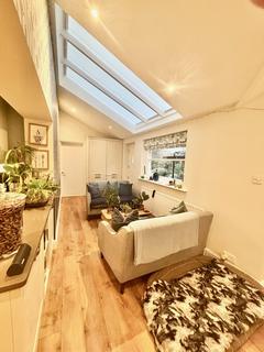 4 bedroom detached house for sale, Wendover Road, Staines-upon-Thames, Surrey, TW18