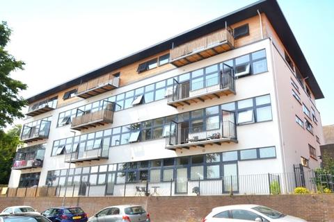 2 bedroom flat to rent, Queen Street, Northamptonshire NN8