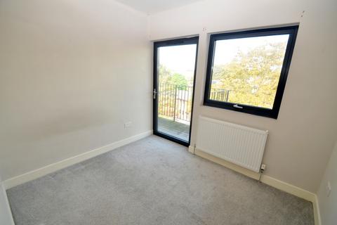 2 bedroom flat to rent, Queen Street, Northamptonshire NN8