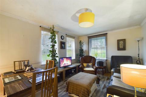 1 bedroom apartment for sale, Crowthorne Road, Bracknell, Berkshire, RG12