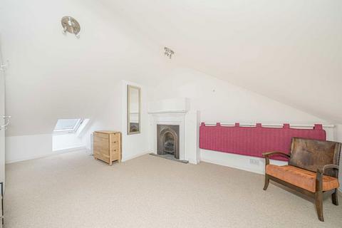 3 bedroom house for sale, Church Lane, Teddington TW11