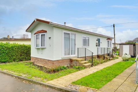 2 bedroom park home for sale, Brook Way, St. Ives, Cambridgeshire, PE27 5NT