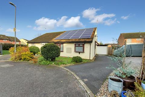 2 bedroom semi-detached bungalow for sale, Alwins Court, Barrs Court, Bristol