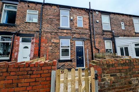 2 bedroom terraced house to rent, The Mount, Rothwell, Leeds, West Yorkshire, LS26