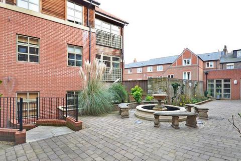 1 bedroom flat to rent, The Courtyard, St. Martins Lane, York, North Yorkshire, YO1