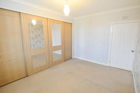 3 Burns Crescent, Girdle Toll, Irvine, KA11 1AS