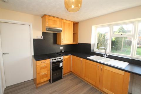 2 bedroom house to rent, Keiths Road, Hemel Hempstead