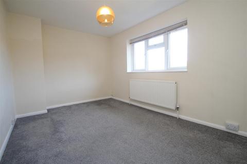 2 bedroom terraced house to rent, Keiths Road, Hemel Hempstead