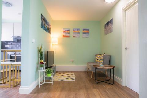 2 bedroom maisonette for sale, Beaconsfield Road, London, SE9