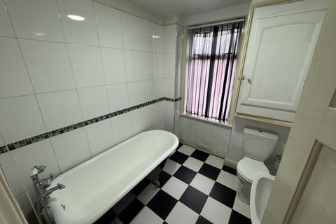 2 bedroom terraced house to rent, Walford Grove, Leeds, West Yorkshire, LS9