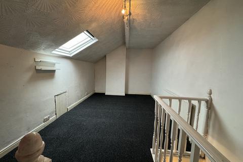 2 bedroom terraced house to rent, Walford Grove, Leeds, West Yorkshire, LS9