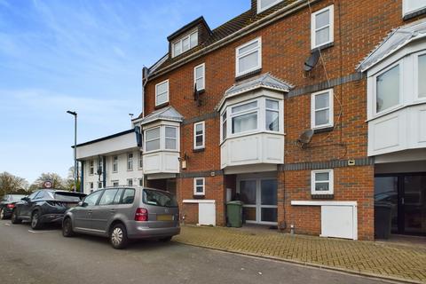 2 bedroom townhouse to rent, Southsea PO4