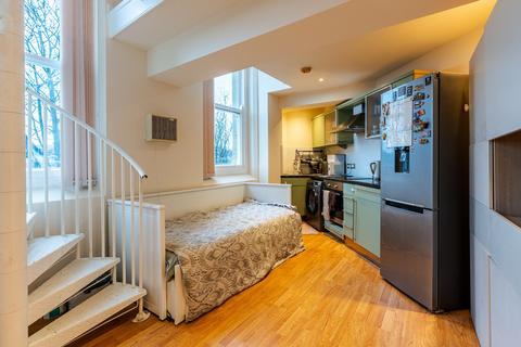 1 bedroom ground floor flat for sale, Halifax Road, Boothroyds, WF13