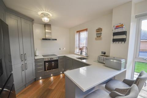 10 Bruce Drive, Hebburn, NE31 2BH