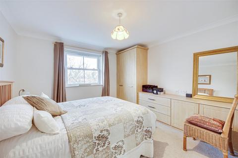 2 bedroom apartment for sale, Station Road, Ainsdale, Southport PR8