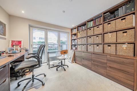 4 Bat Gardens, Kingston Upon Thames, KT2 5FS