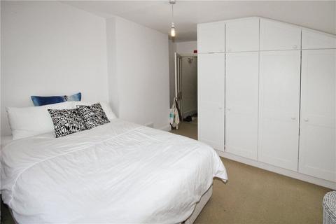 2 bedroom apartment to rent, Ridgemount Road, London, SW18