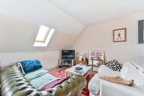 3 bedroom flat for sale, Kelly Avenue, Peckham, London, SE15