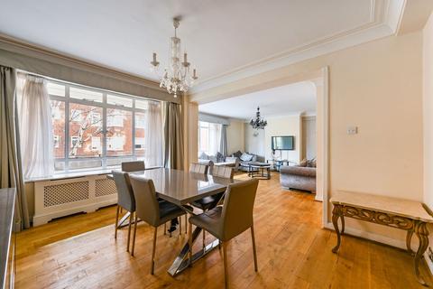 Prince Albert Road, St John's Wood, London, NW8
