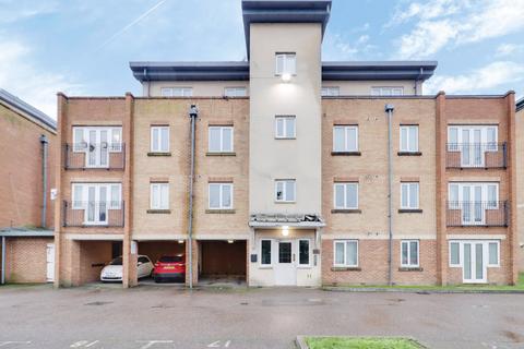 2 bedroom flat for sale, Plover House, Rainham RM13