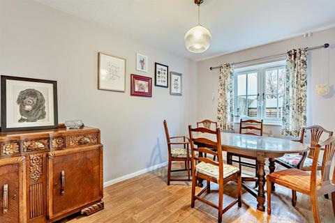 3 bedroom terraced house for sale, Hayes Walk, Elton