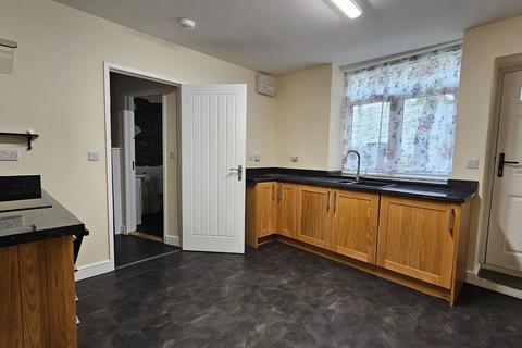 3 bedroom maisonette to rent, Camelford PL32