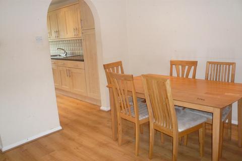 5 bedroom house to rent, Elmbank Avenue, Egham TW20