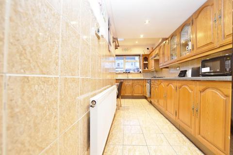 3 bedroom terraced house for sale, Whyteville Road, London