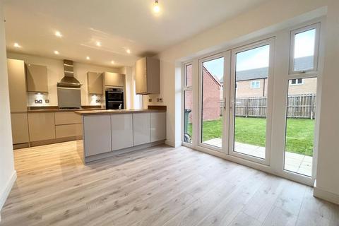 4 bedroom detached house to rent, Britannia Avenue, Yarm