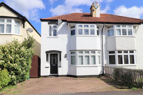 3 bedroom semi-detached house to rent, Endsleigh Gardens, Hersham KT12