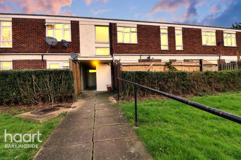 1 bedroom flat for sale, Lowe Close, Chigwell