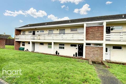 1 bedroom flat for sale, Lowe Close, Chigwell