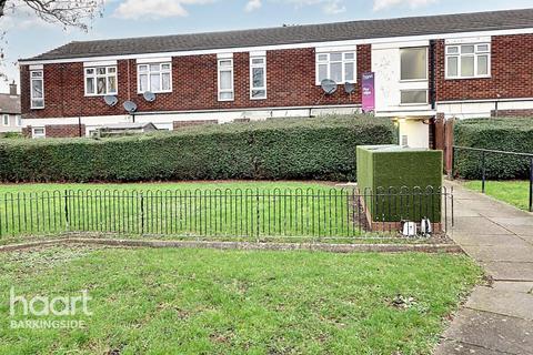 1 bedroom flat for sale, Lowe Close, Chigwell