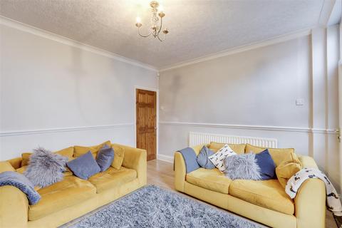 2 bedroom end of terrace house for sale, Montague Road, Hucknall NG15