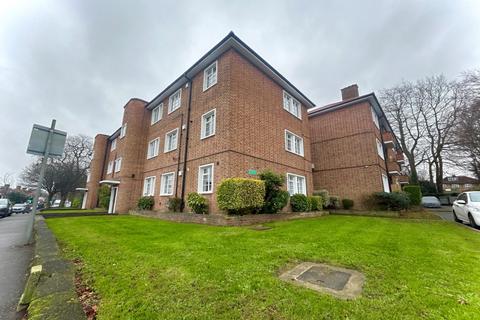 2 bedroom flat to rent, Acre Lane, Wallington