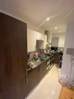 2 bedroom apartment to rent, Holly Park, Finchley, London