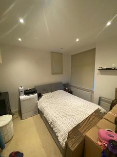 2 bedroom apartment to rent, Holly Park, Finchley, London