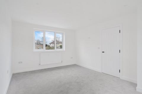 10 Filby Road, Chessington, KT9 2AG