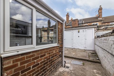 4 bedroom terraced house to rent, Lincoln LN2