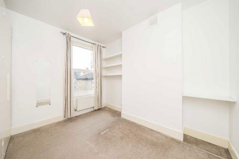 2 bedroom flat to rent, Ackroyd Road, London SE23