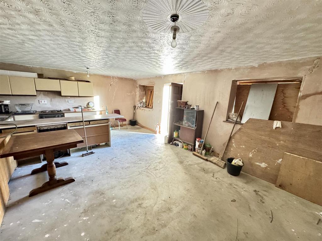 Ground floor open plan room